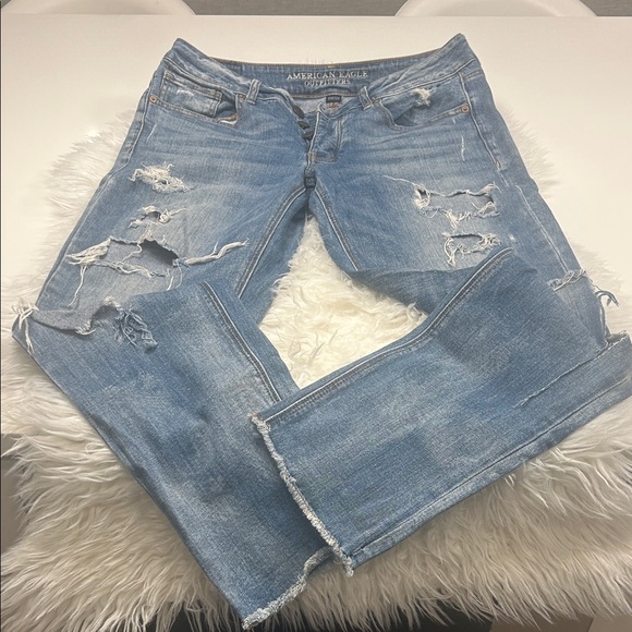 American Eagle Light Blue Ripped Boyfriend Jeans Size 8 - Picture 5 of 8
